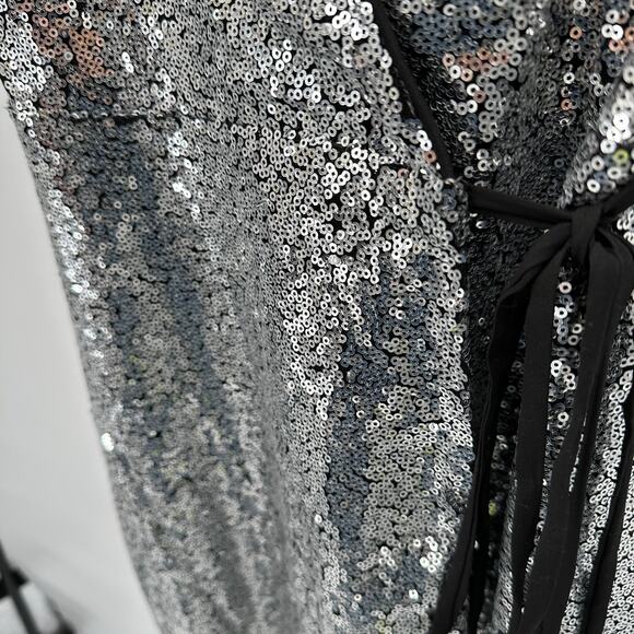 AQUA NWT Silver Sequin Mini Party Cocktail Wrap Dress // S - Picture 15 of 15